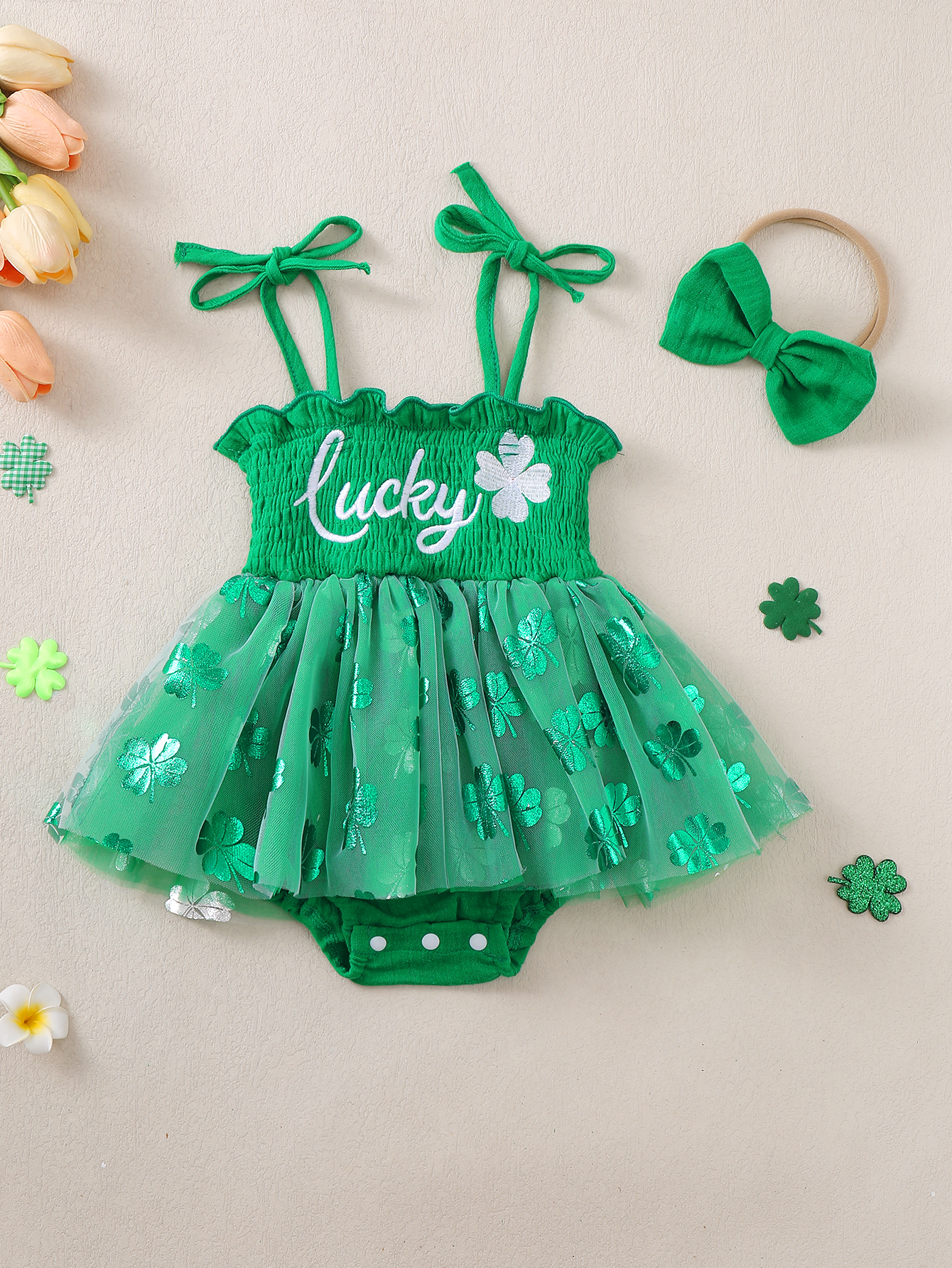 Baby Clothing Knitting Patterns - Green Four-leaf Clover Pattern Baby Girl
