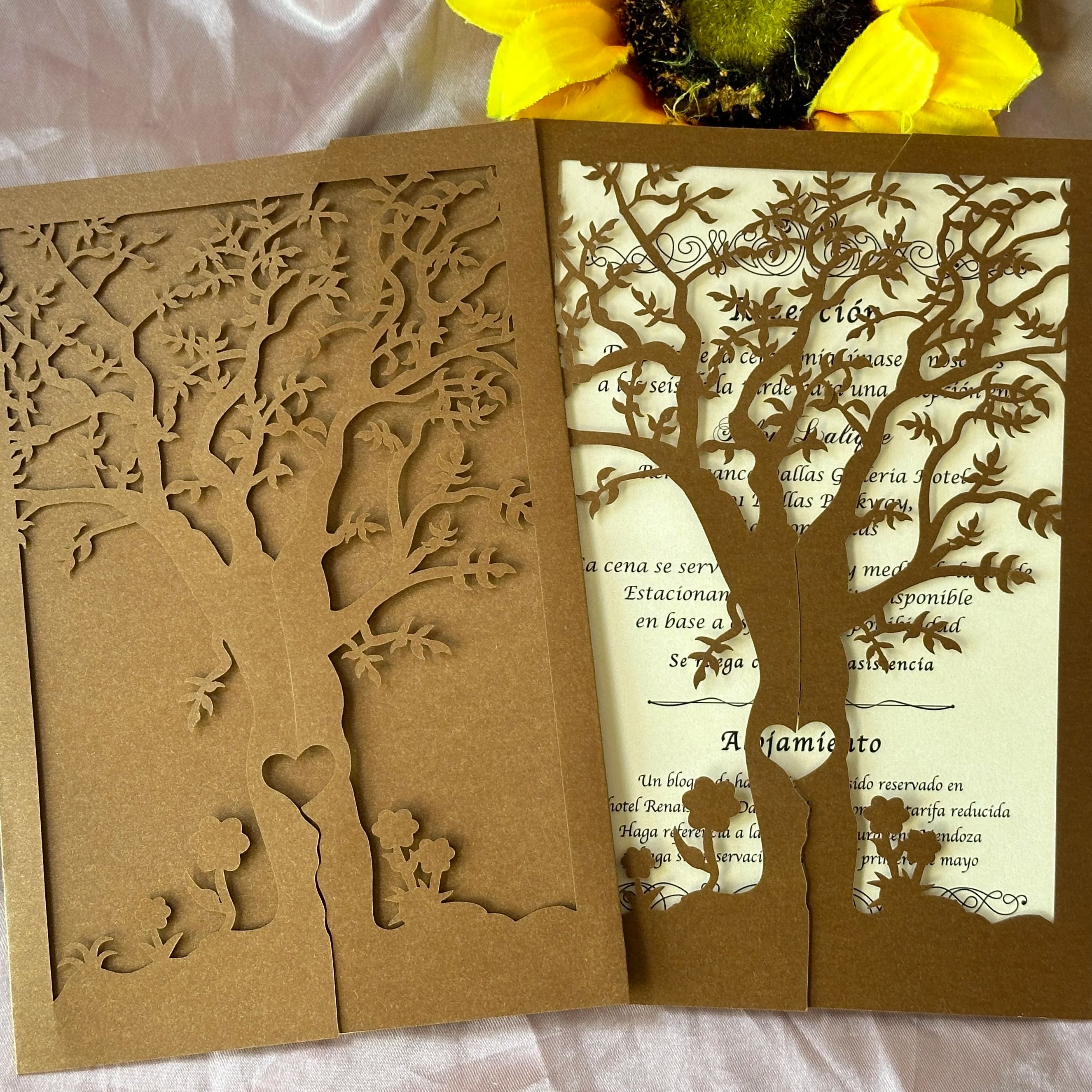 10pcs Elegant Laser Cut Tree W - مراجعة Baby Zebra Clothing وسعره